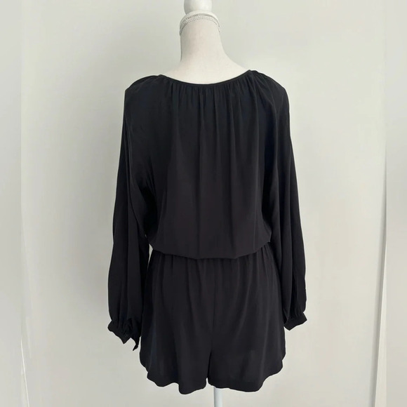 NWOT Loft Romper - Picture 5 of 13